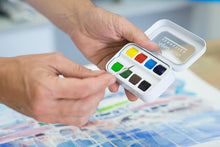 Cargar imagen en el visor de la galería, Acuarelas Aqua-mini Estuche Metálico Sennelier 8 medias pastillas