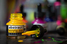 Cargar imagen en el visor de la galería, Tinta Acrílica Abstract Sennelier 252 Ocre Amarillo 30 ml
