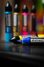 Cargar imagen en el visor de la galería, Acrílico Abstract  3D Liners Sennelier 759 Negro de Marte 27 ml
